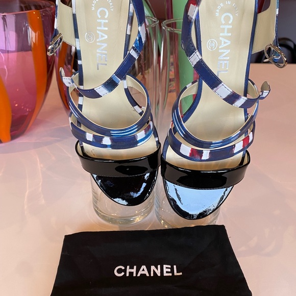 CHANEL SANDALS - Picture 14 of 15